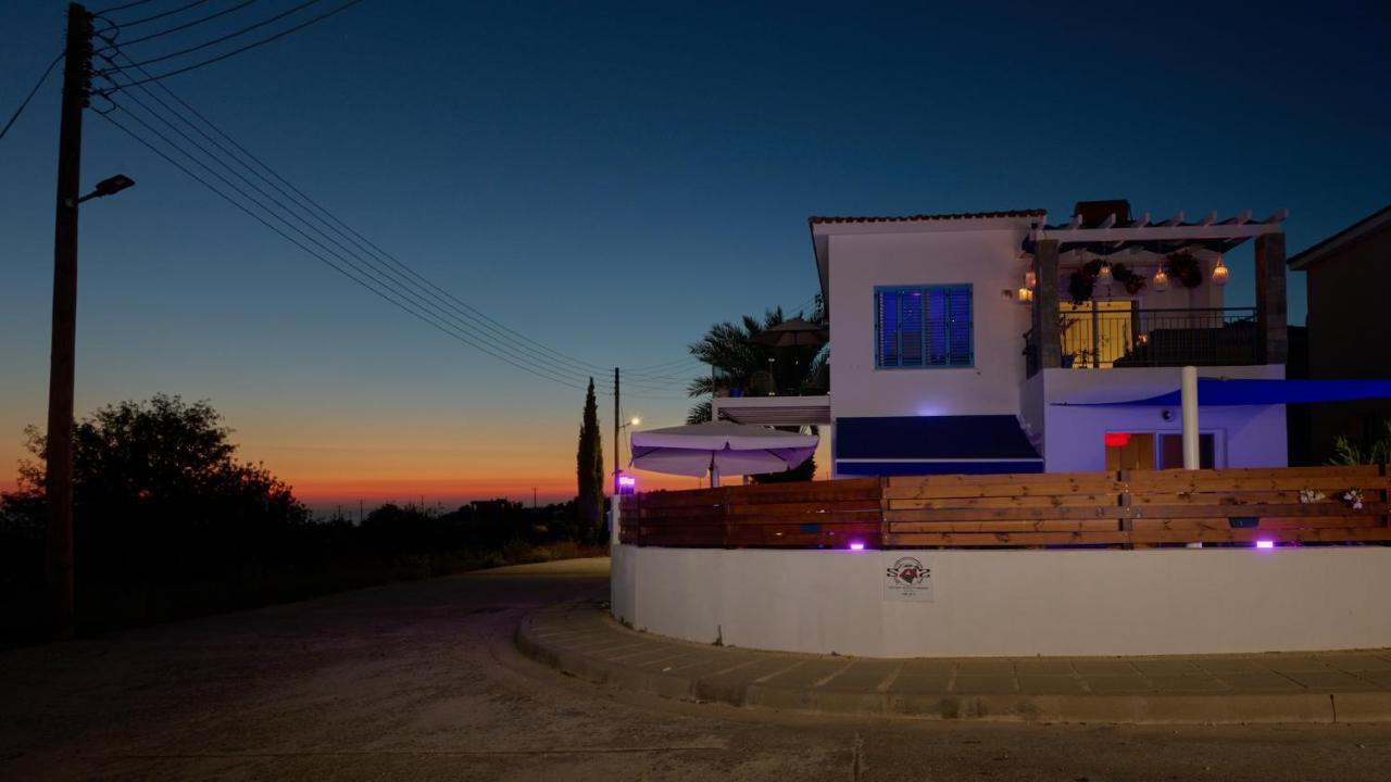 Villanelle Bed & Breakfast Welcomes Dog Lovers Only Tala エクステリア 写真