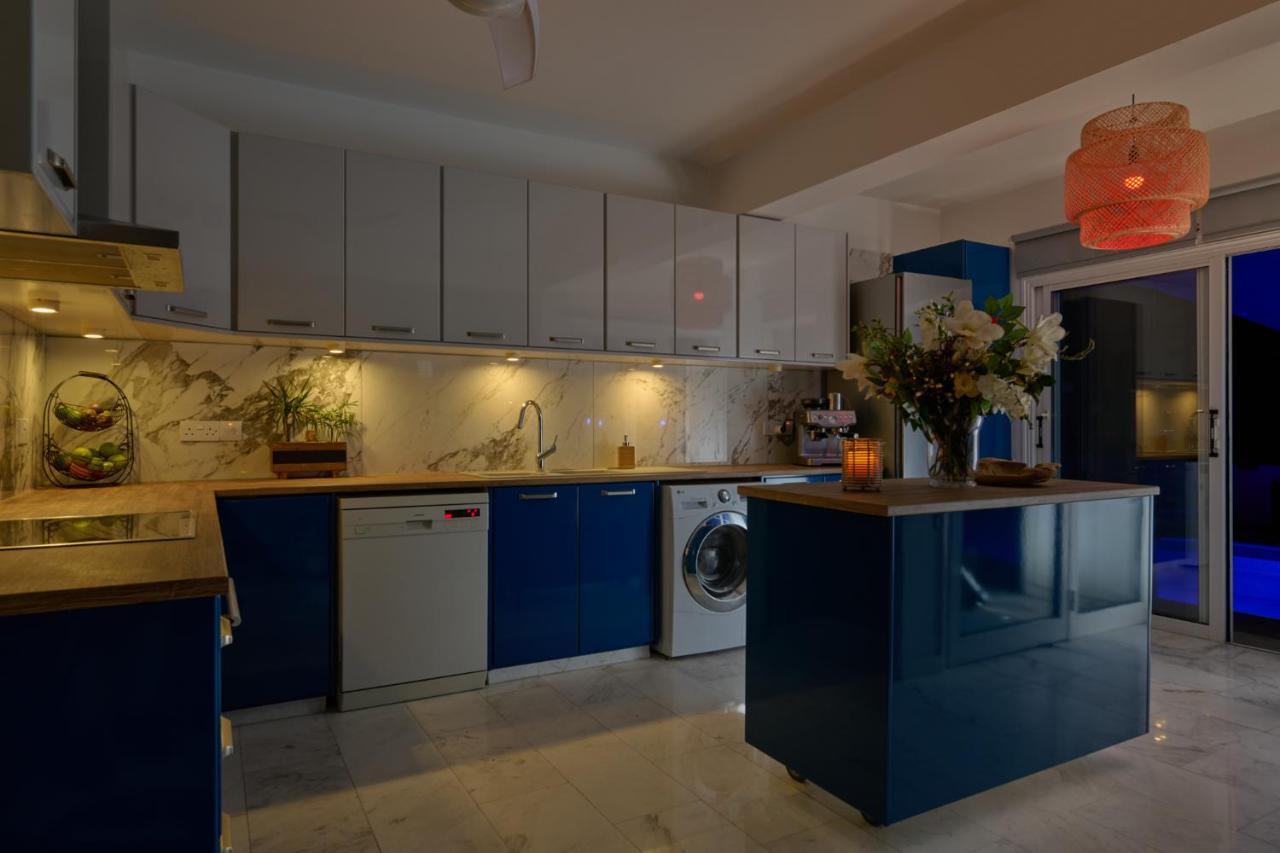 Villanelle Bed & Breakfast Welcomes Dog Lovers Only Tala エクステリア 写真